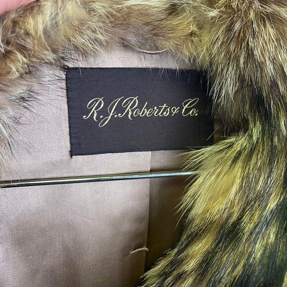 R.J. Roberts & Co. Brown Faux Fur Coat size medium - Picture 8 of 8